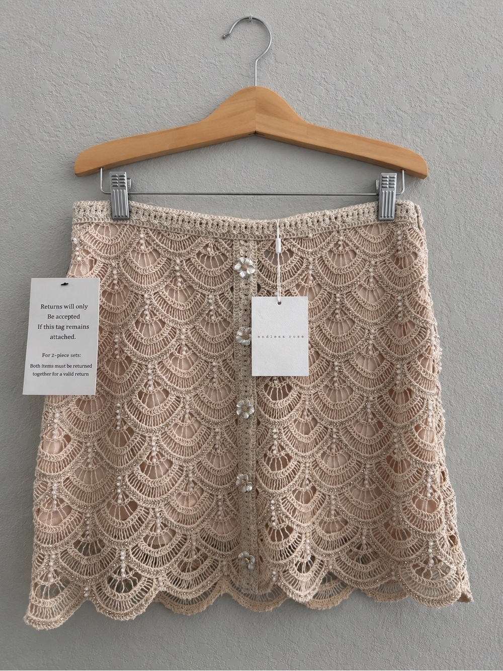 Endless Rose Embellished Crochet Mini Skirt NWT Size L MSRP $163 - Picture 2 of 4